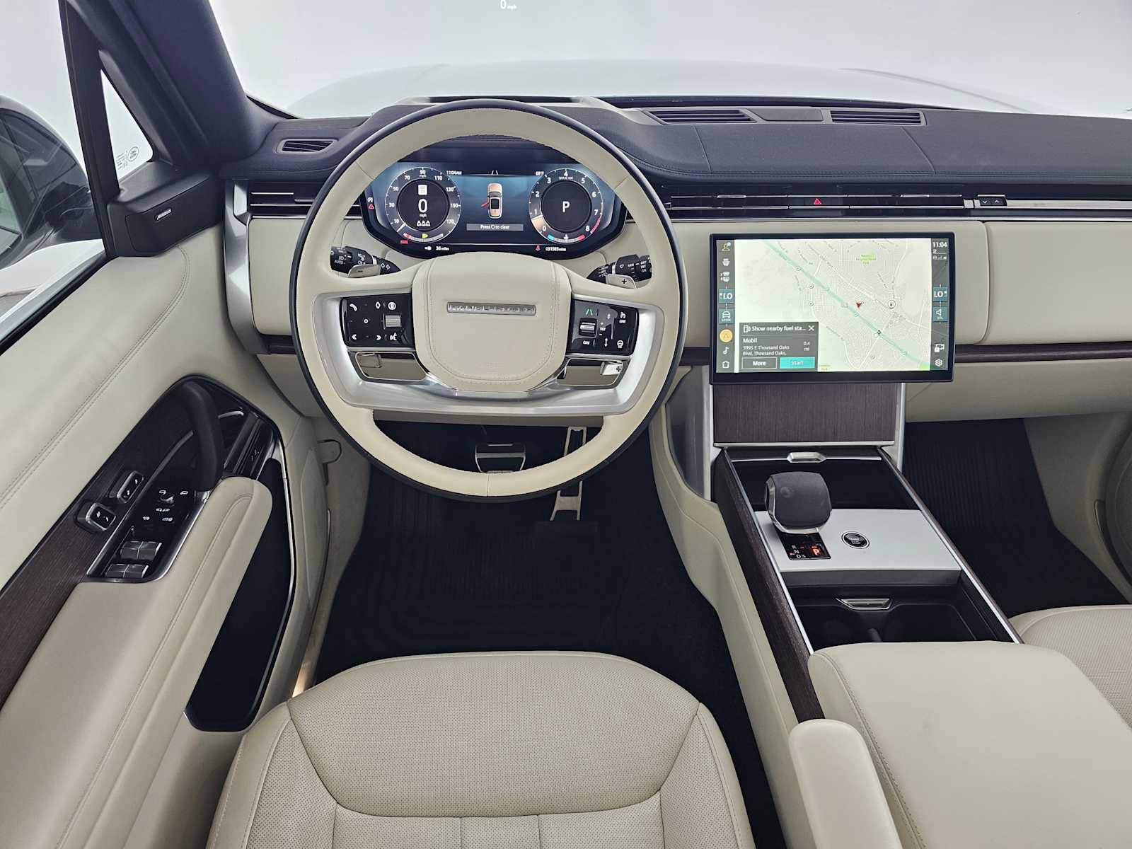 Used 2024 Land Rover Range Rover SE AWD/4WD image 18