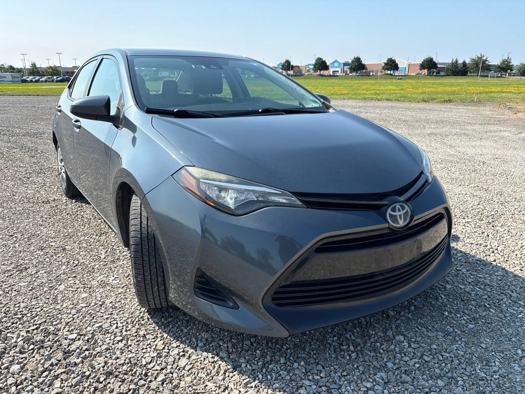 Used 2017 Toyota Corolla LE FWD image 11