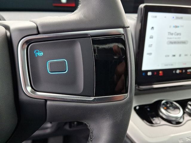 Used 2025 Ford Expedition Active image 18
