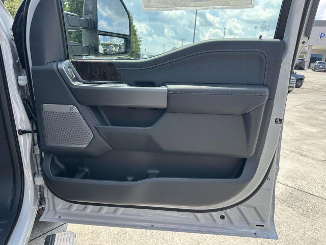 New 2026 Ford F350 Lariat image 14
