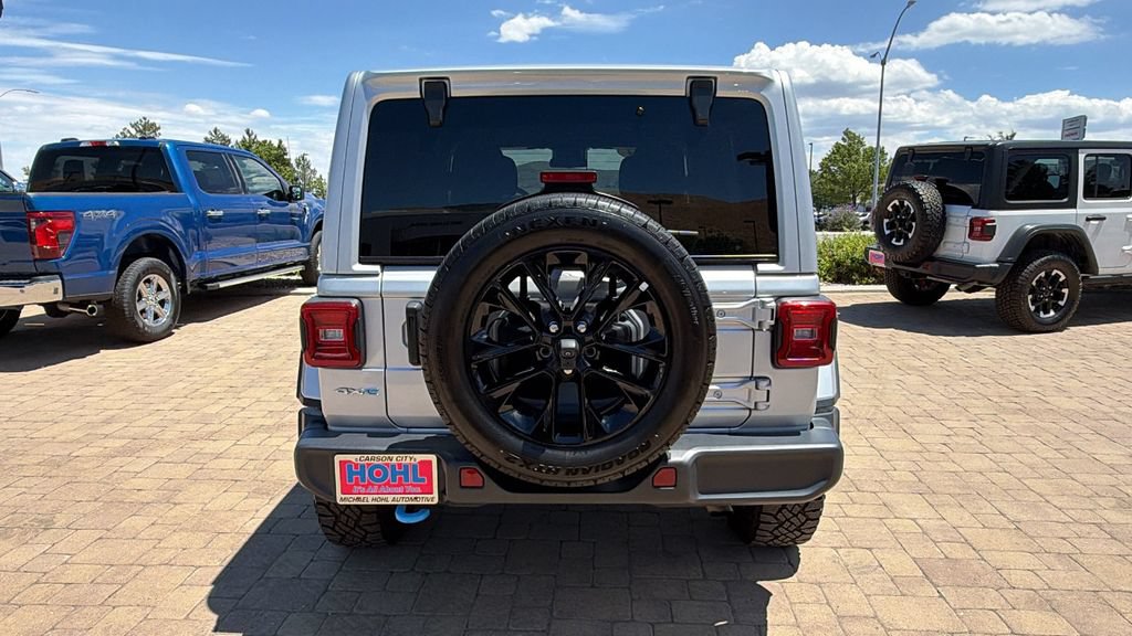 Used 2024 Jeep Wrangler Unlimited Sahara AWD/4WD image 4