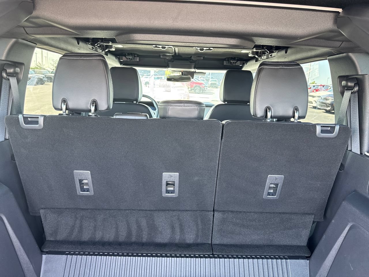 Used 2025 Ford Bronco Outer Banks AWD/4WD image 10