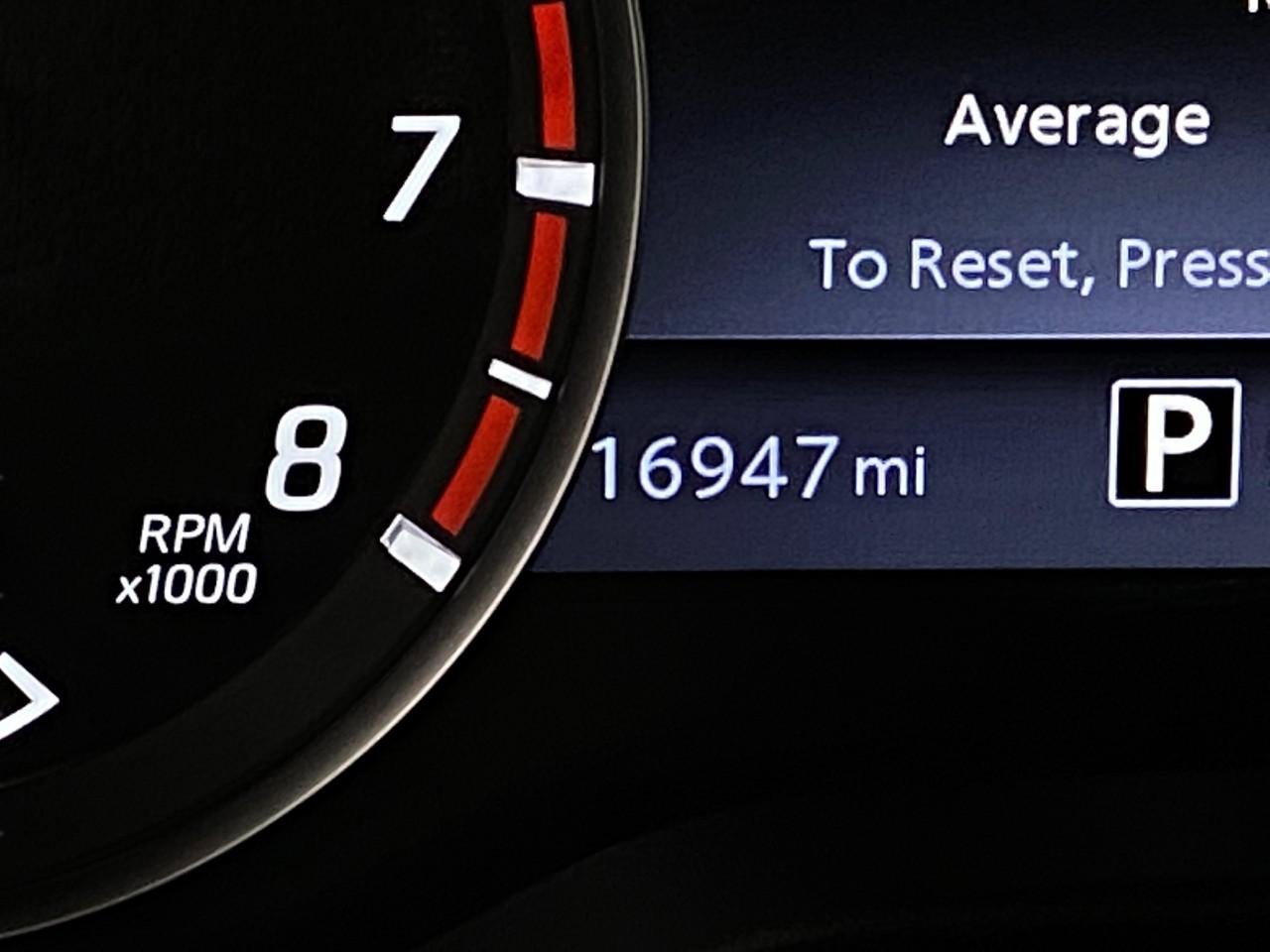 Used 2021 Nissan Titan Platinum Reserve w/ Moonroof Package image 19