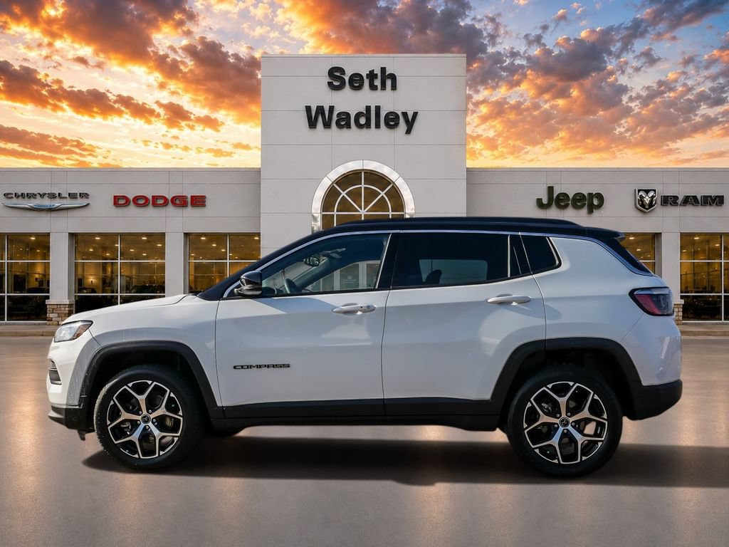 Used 2025 Jeep Compass Limited AWD/4WD image 4