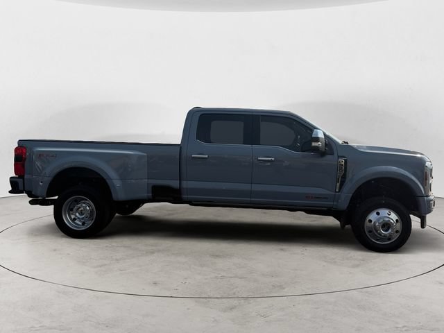 Used 2025 Ford F450 Platinum w/ Platinum Plus Package AWD/4WD image 4
