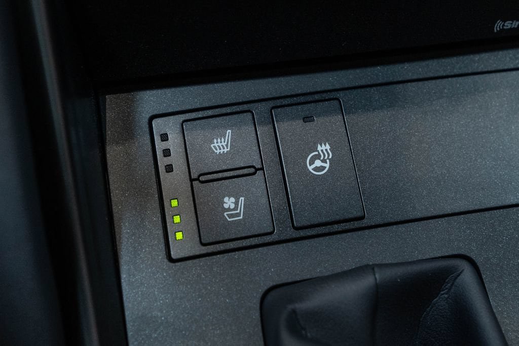 Used 2025 Lexus IS 350 F Sport w/ Navigation Package AWD/4WD image 29