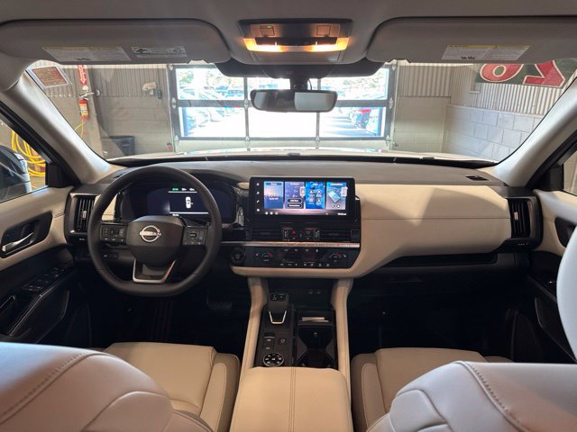 New 2026 Nissan Pathfinder SL AWD/4WD image 21