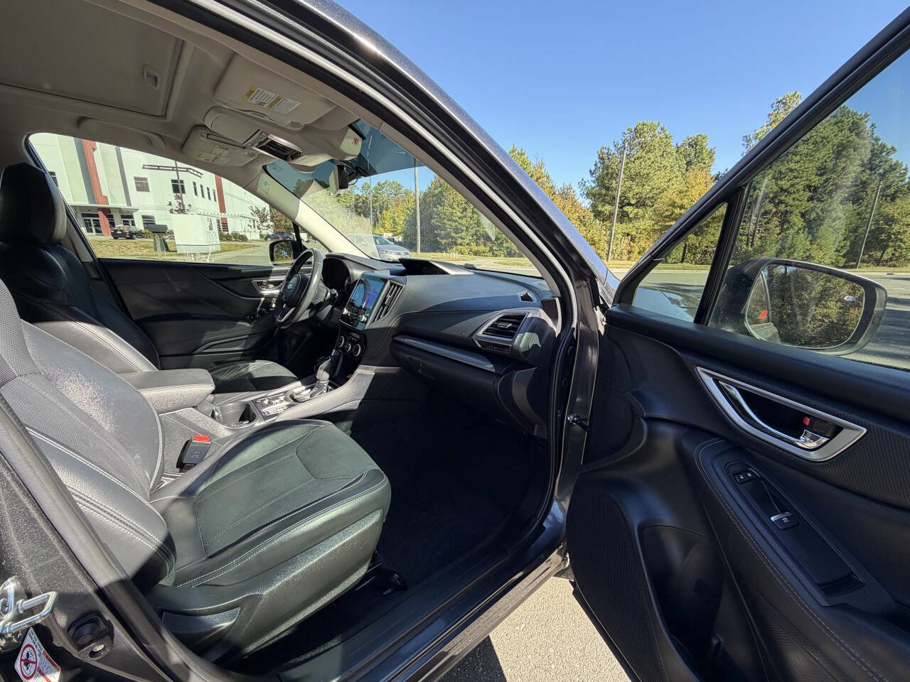 Used 2019 Subaru Forester Limited w/ Popular Package #3 image 17