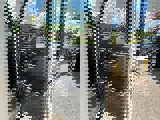 Used 2016 GMC Savana 3500 Extended image 12