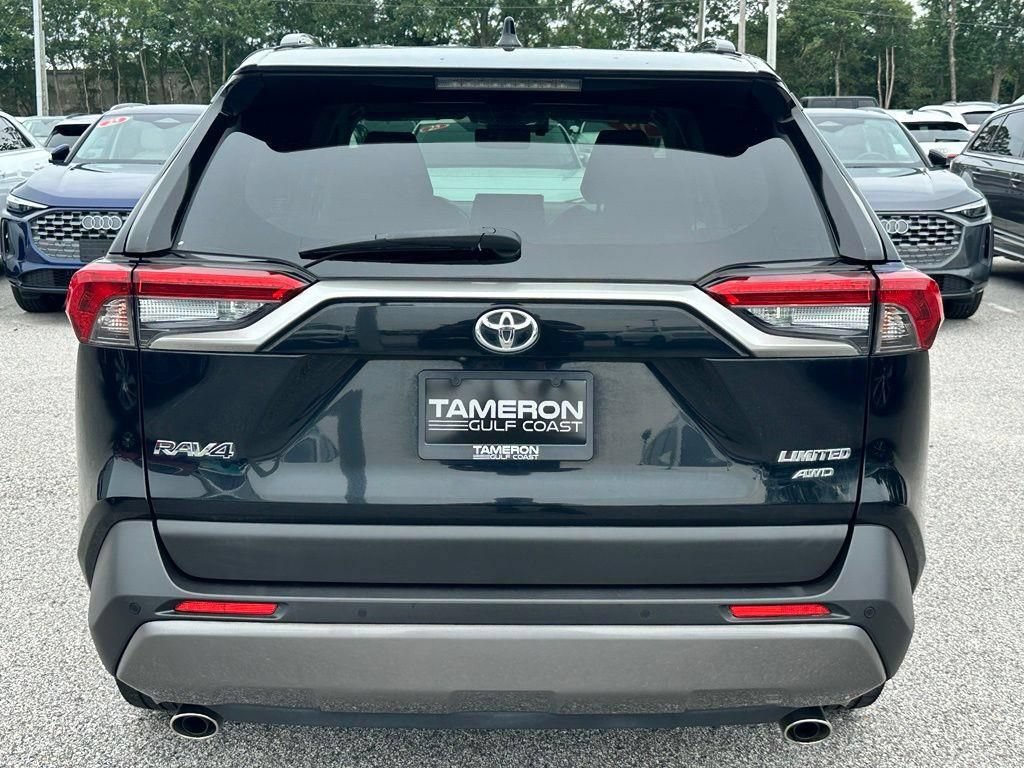 Used 2019 Toyota RAV4 Limited w/ Advanced Technology Package AWD/4WD image 3