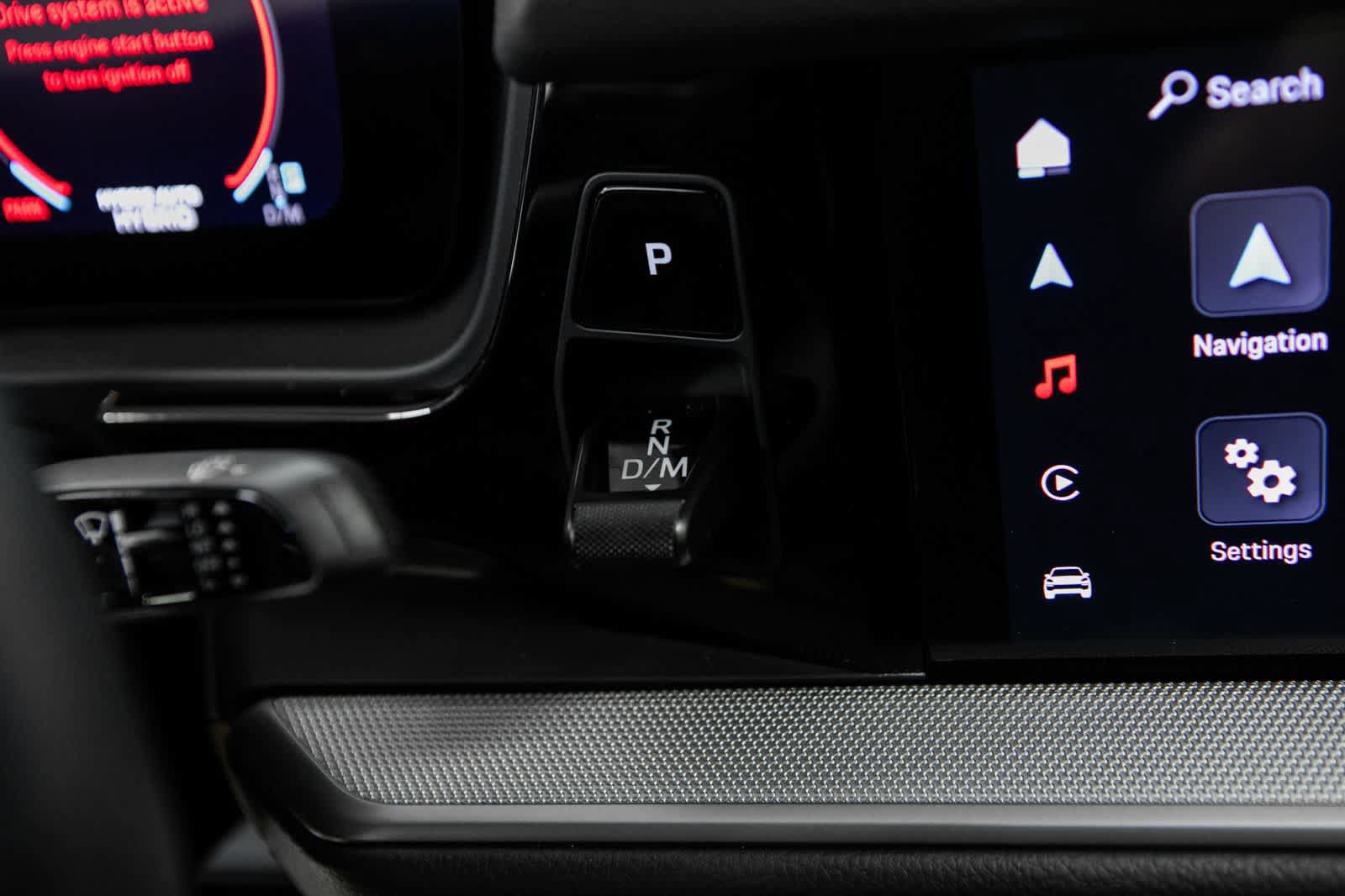 Certified 2024 Porsche Cayenne Coupe AWD/4WD image 29