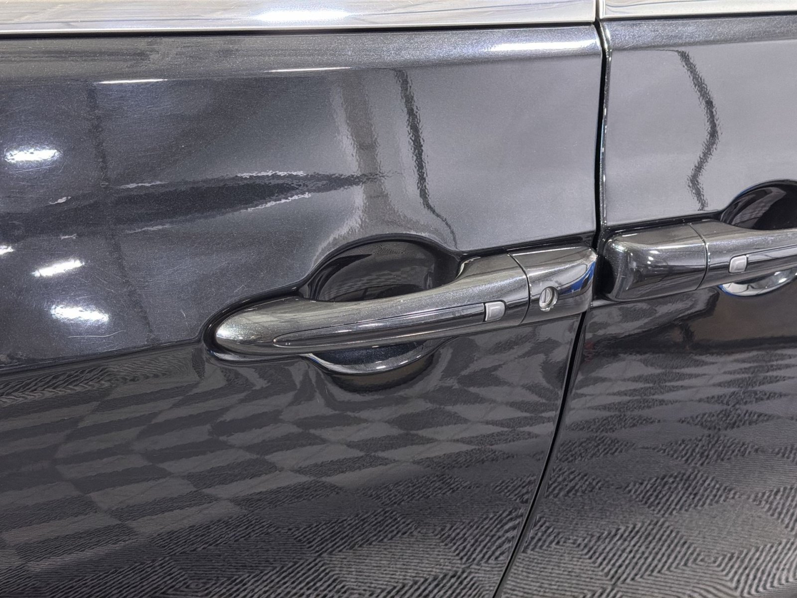 Used 2023 Chrysler Pacifica Touring-L FWD image 15