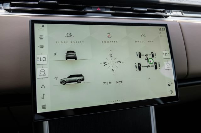 New 2026 Land Rover Range Rover SE AWD/4WD image 43