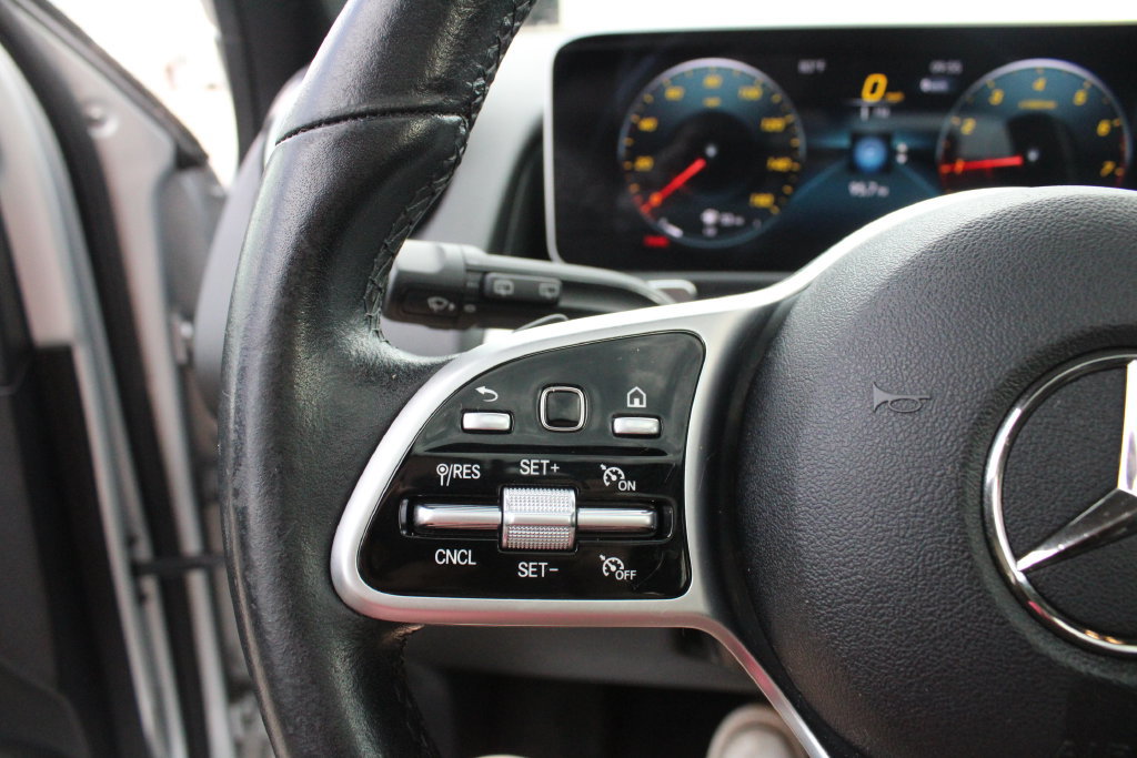 Used 2021 Mercedes-Benz GLB 250 image 13