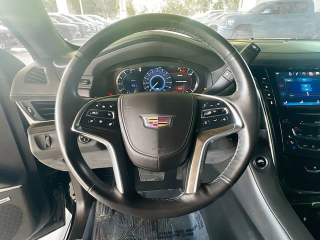 Used 2018 Cadillac Escalade Platinum image 16