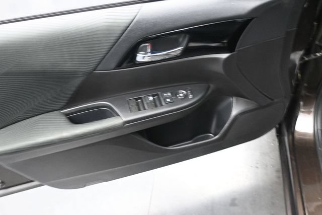 Used 2016 Honda Accord LX image 10