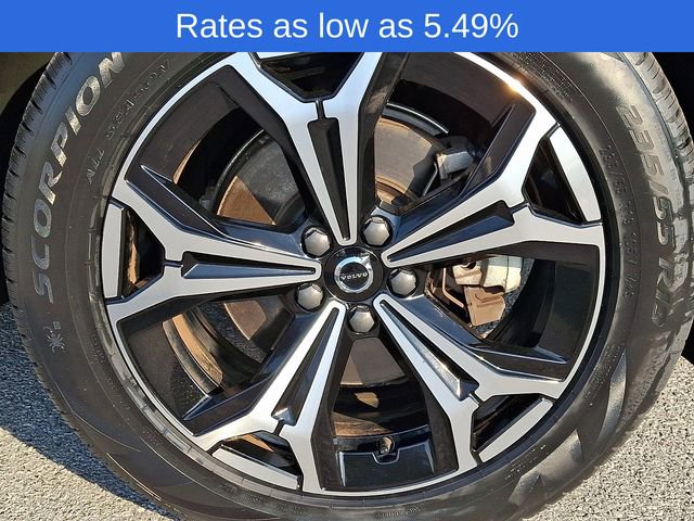 Certified 2022 Volvo XC60 B5 Momentum w/ Climate Package image 10