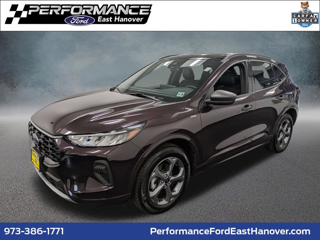Certified 2023 Ford Escape ST-Line w/ Tech Pack #1 AWD/4WD image 1