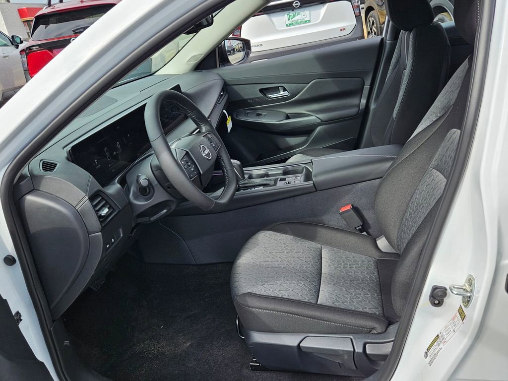 New 2026 Nissan Sentra SV w/ SV Convenience Package image 3