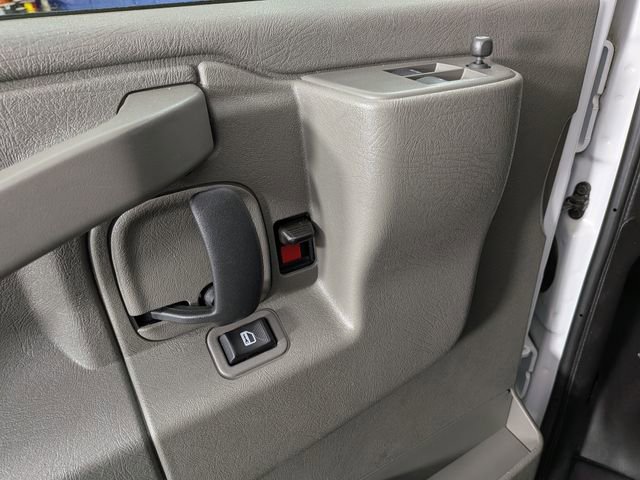 Used 2024 GMC Savana 2500 w/ Driver Convenience Package RWD image 15