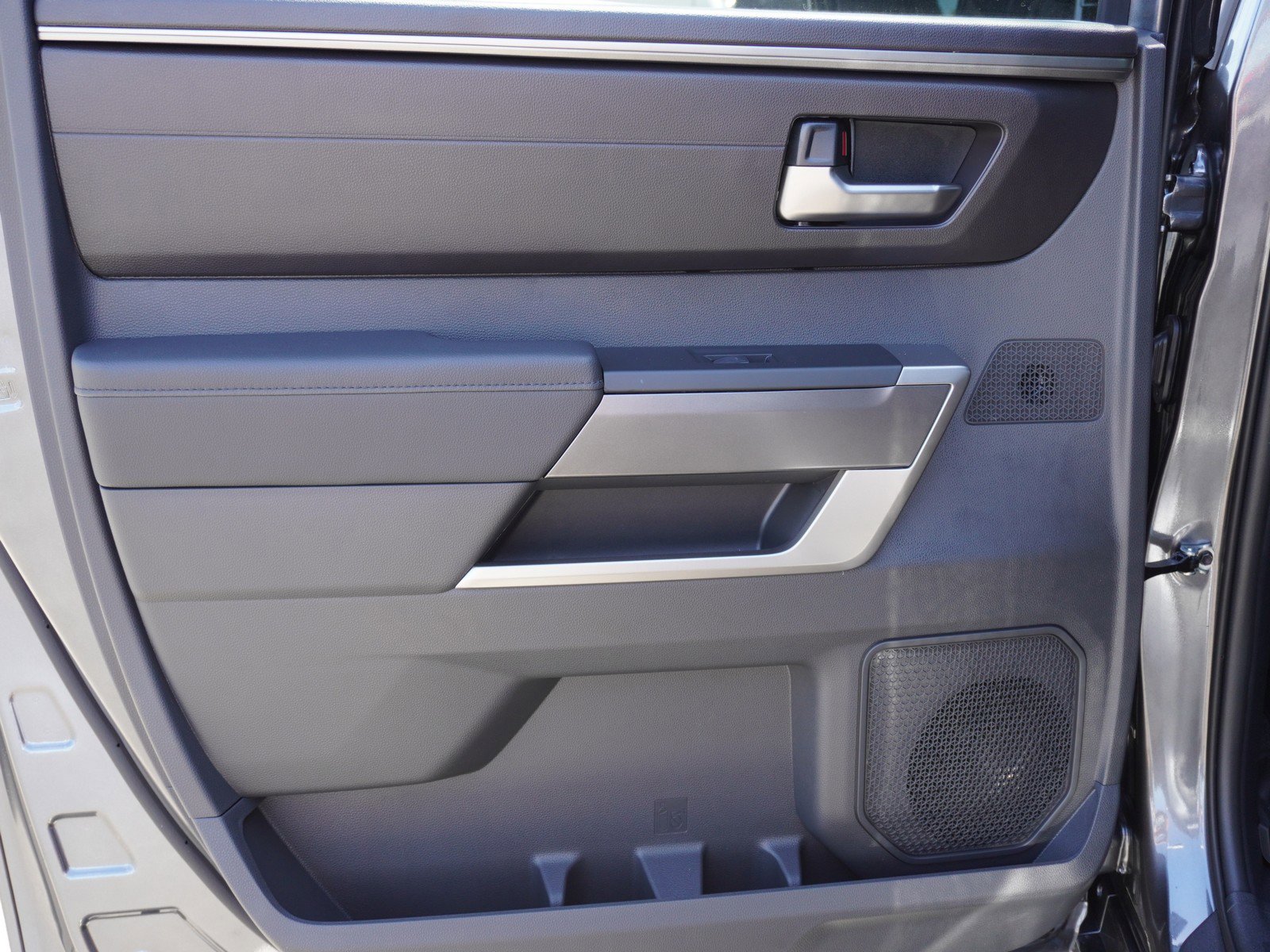 New 2026 Toyota Tundra SR5 AWD/4WD image 13