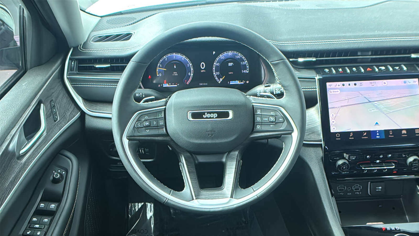 Used 2023 Jeep Grand Cherokee Limited w/ Luxury Tech Group II RWD image 18