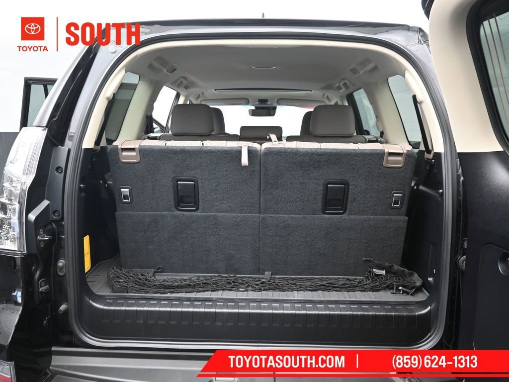 Used 2023 Lexus GX 460 Premium w/ Premium Package image 37