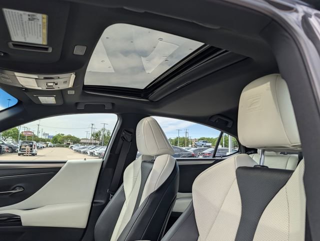 Used 2023 Lexus ES 300h F Sport image 28