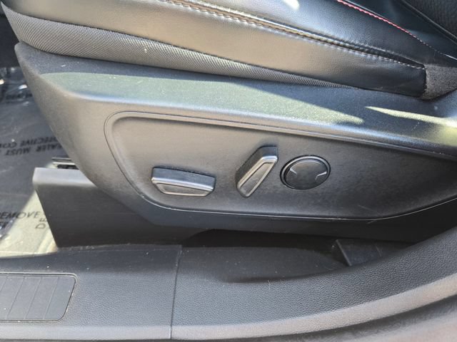 Used 2025 Ford Escape ST-Line AWD/4WD image 11