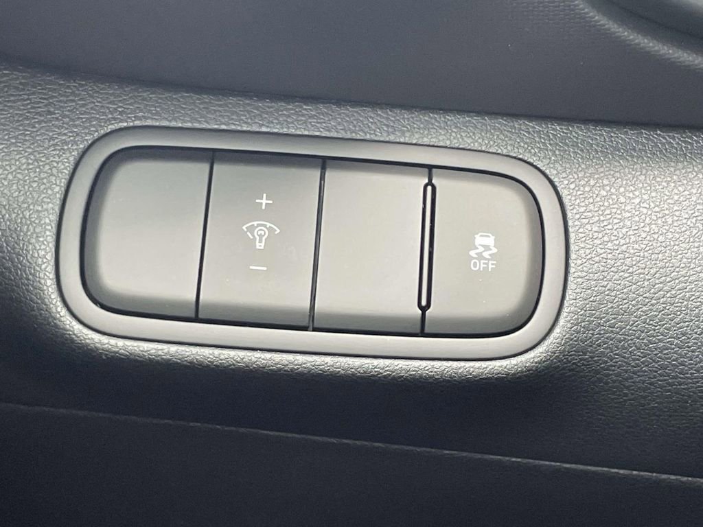 New 2026 Hyundai Venue SEL image 19