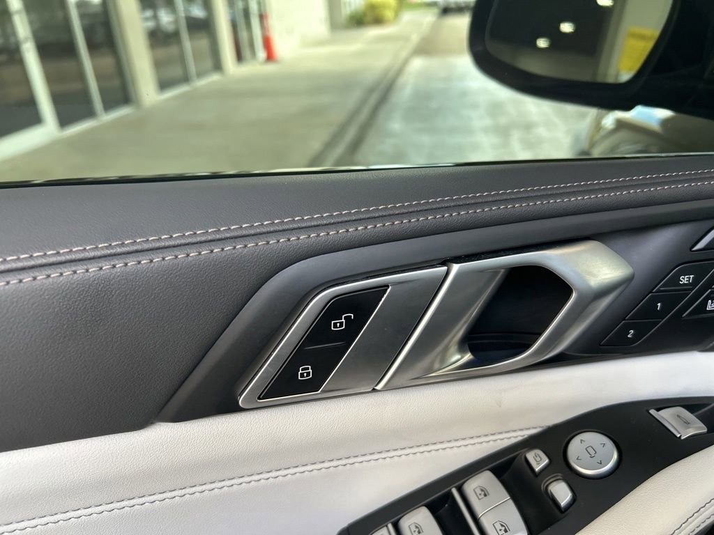 Used 2023 BMW X7 xDrive40i w/ Executive Package AWD/4WD image 51