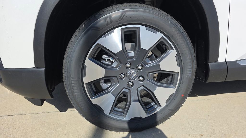 Used 2026 Honda Pilot Touring image 10