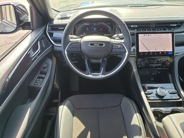 New 2024 Jeep Grand Cherokee Trailhawk w/ Advanced Protech Group II AWD/4WD image 10