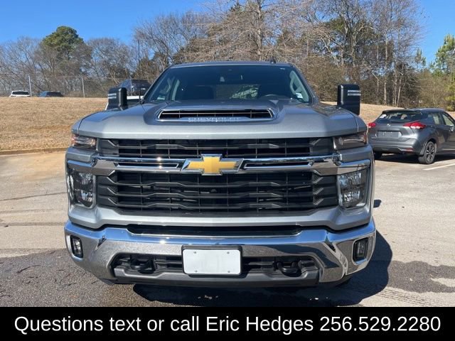 Used 2025 Chevrolet Silverado 2500 LT w/ Convenience Package image 2
