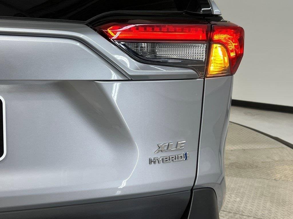 Used 2024 Toyota RAV4 XLE image 10