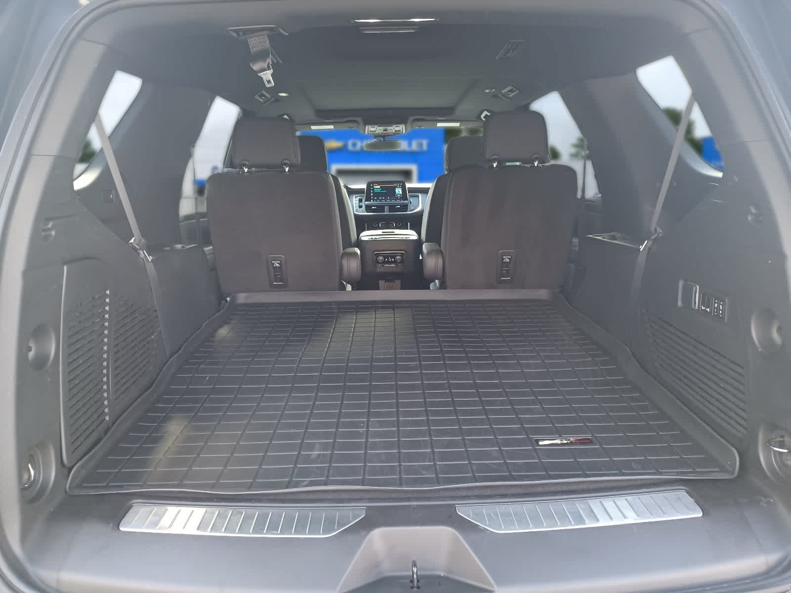 Used 2023 Chevrolet Tahoe Z71 w/ Z71 Off-Road Package AWD/4WD image 26