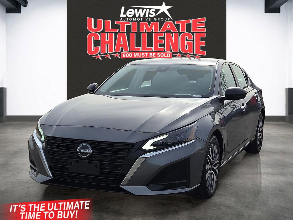 Used 2024 Nissan Altima 2.5 SV image 1