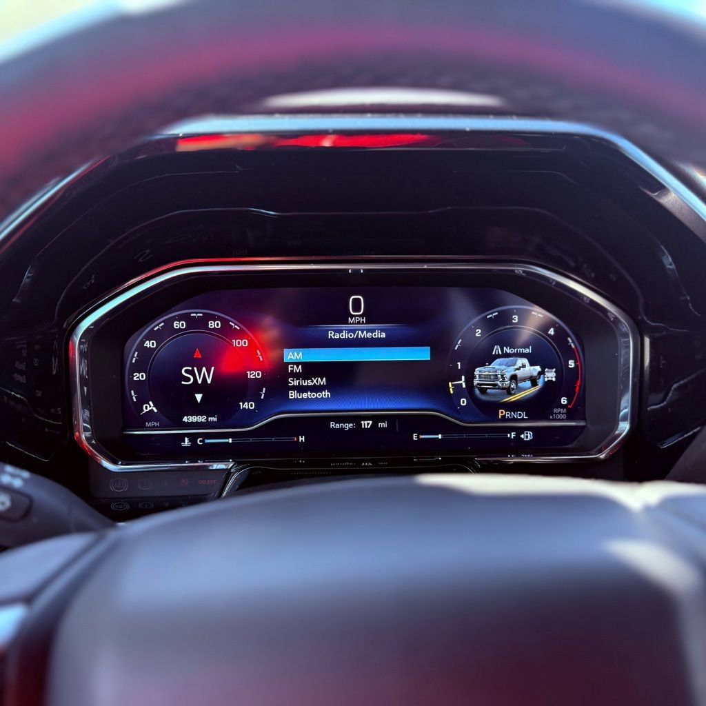 Used 2025 Chevrolet Silverado 3500 LT w/ Safety Package image 19