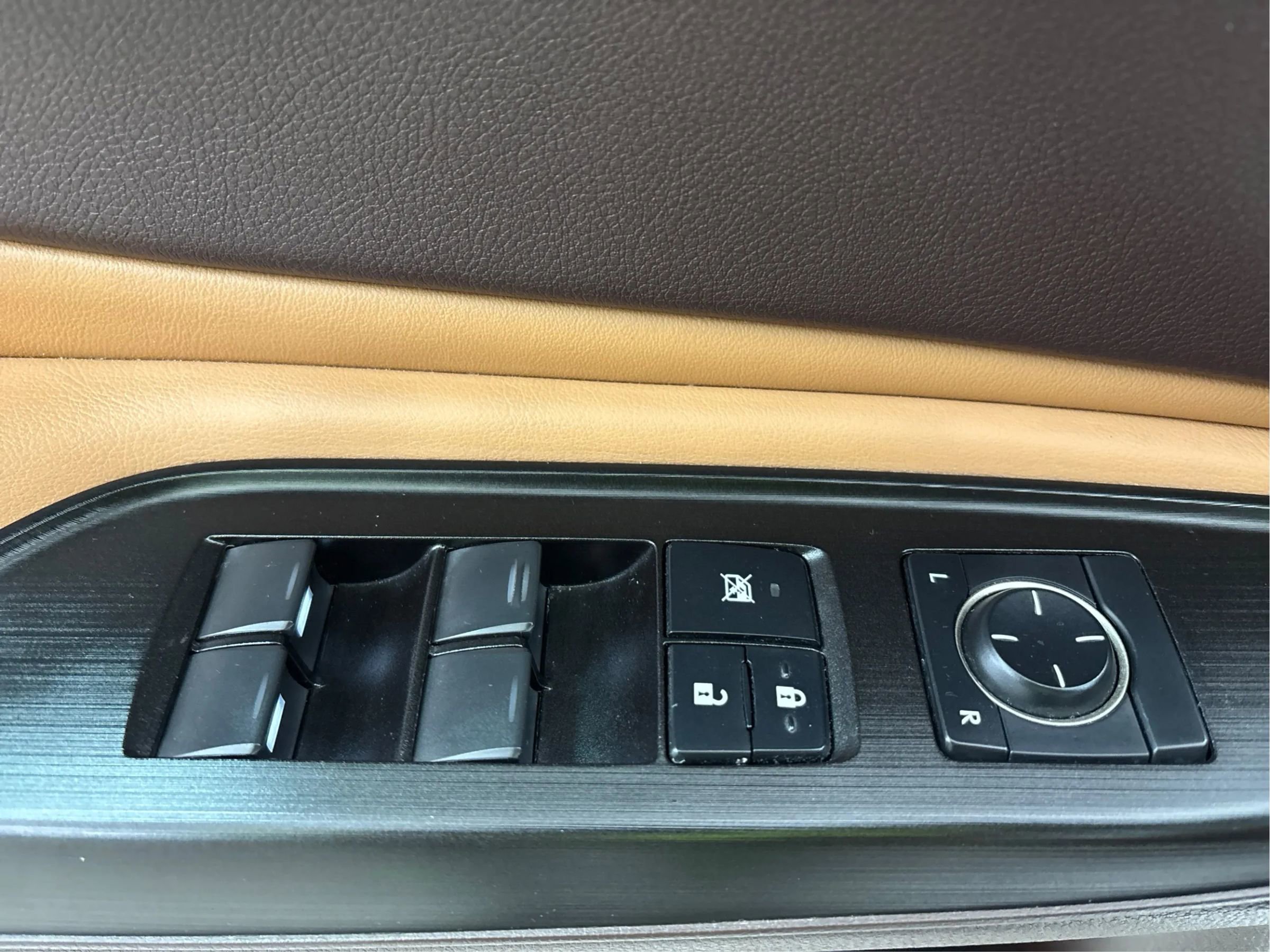 Used 2019 Lexus ES 350 w/ Premium Package image 43