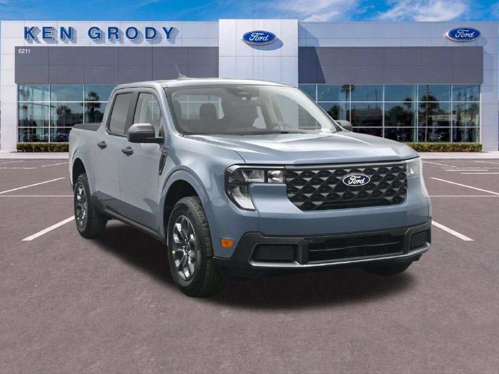 New 2026 Ford Maverick XLT FWD 360° Tour