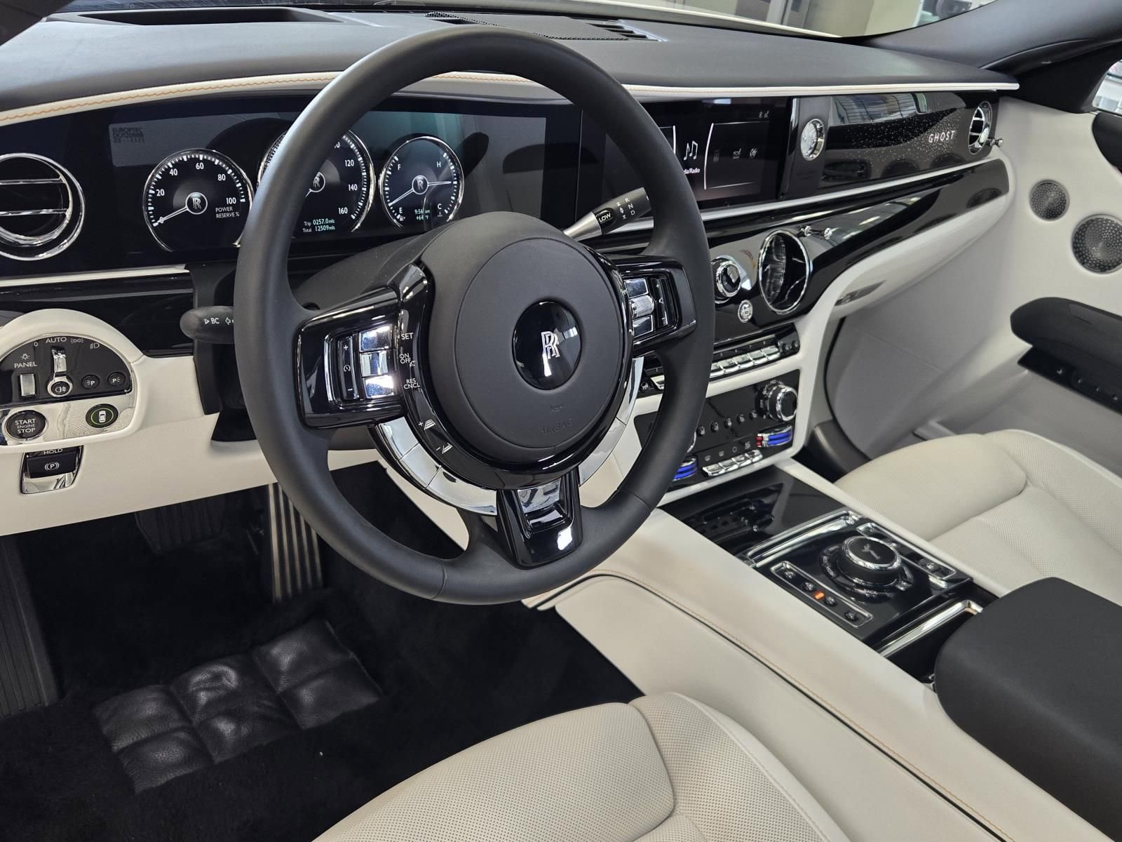 Used 2024 Rolls-Royce Ghost AWD/4WD image 8