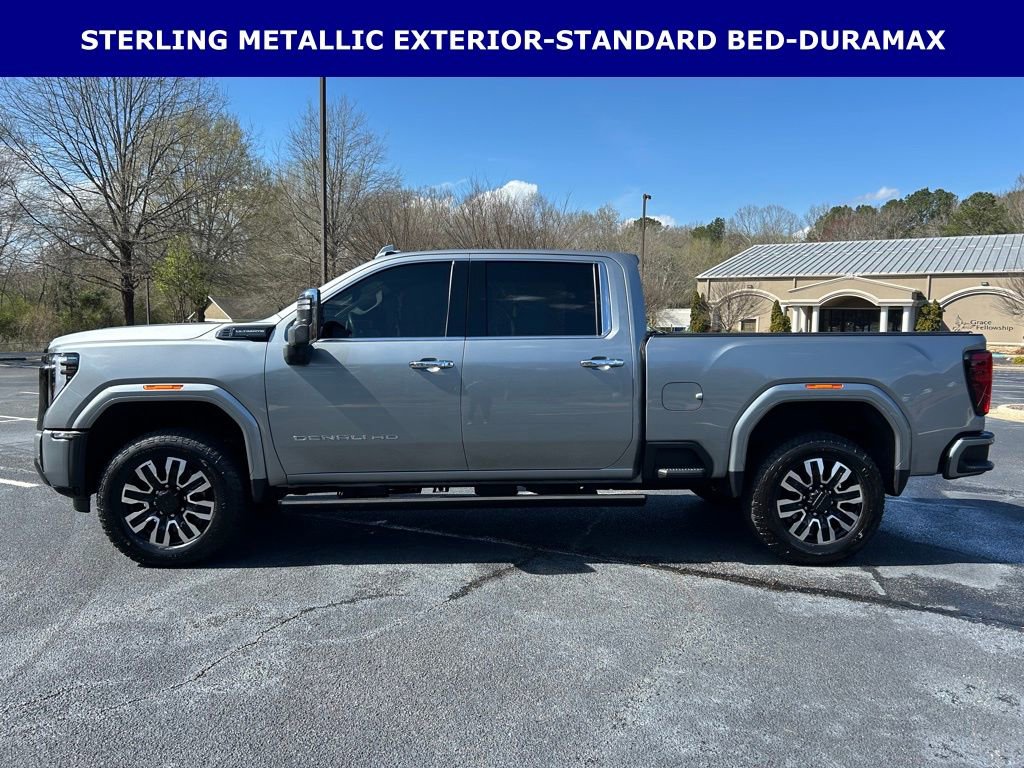 Certified 2025 GMC Sierra 2500 Denali Ultimate AWD/4WD image 12