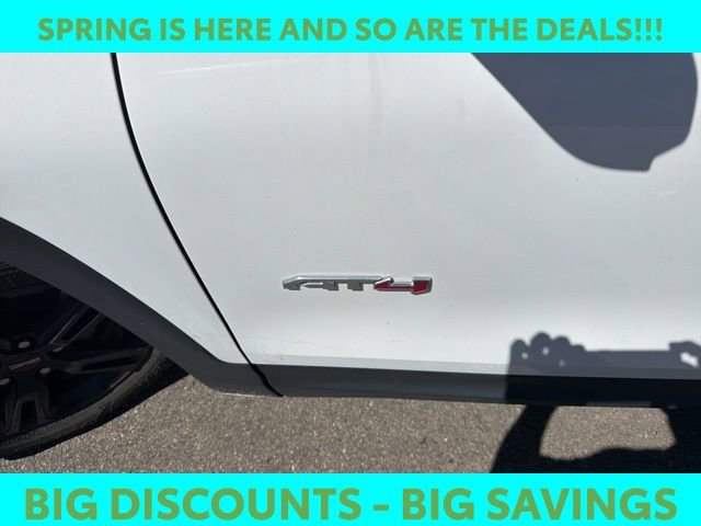 Used 2023 GMC Terrain AT4 image 4