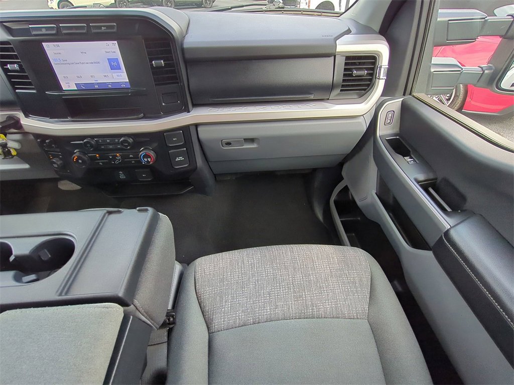 Used 2024 Ford F250 XLT image 17