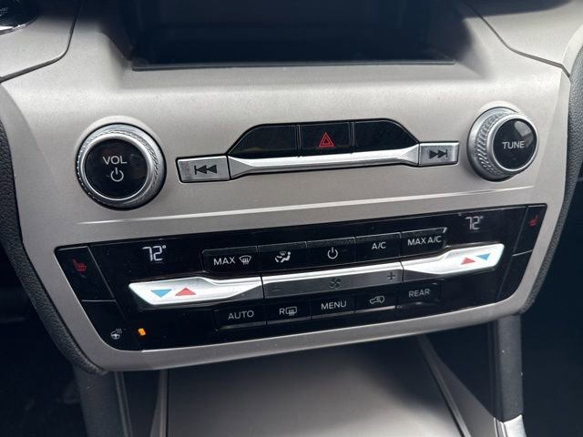 Used 2020 Ford Explorer XLT w/ Equipment Group 202A image 25