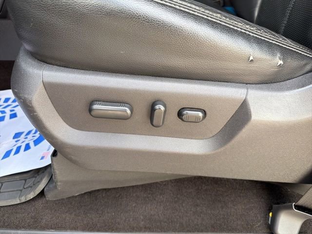 Used 2014 Ford F350 Lariat w/ Lariat Ultimate Package image 25