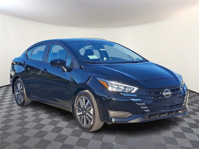 New 2025 Nissan Versa SV w/ Trunk Package