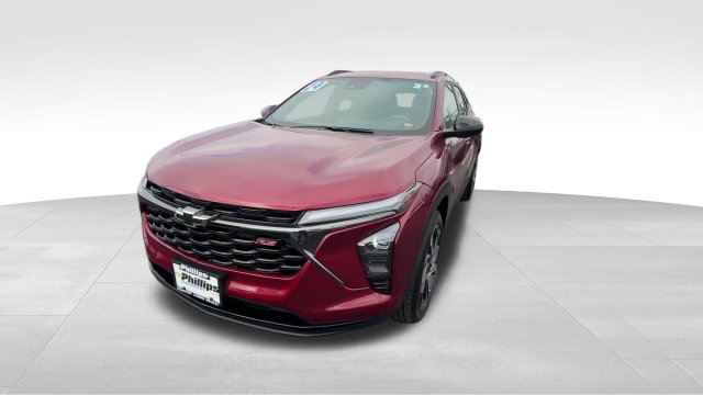 Certified 2024 Chevrolet Trax RS w/ Sunroof Package FWD image 2