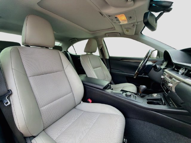 Used 2015 Lexus ES 350 w/ Premium Package FWD image 14