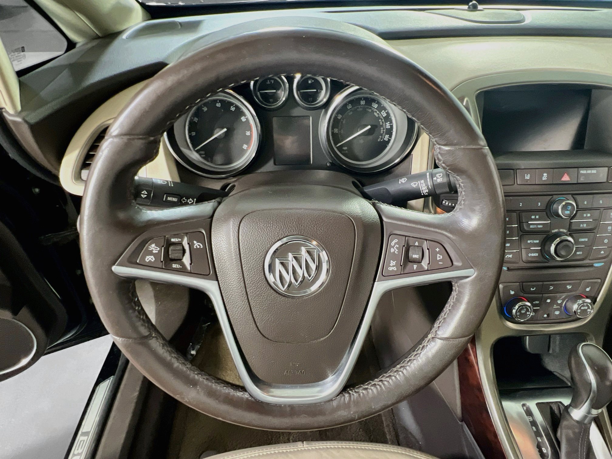 Used 2016 Buick Verano Leather w/ Experience Buick Package FWD image 11